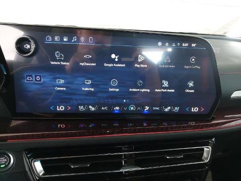 New 2026 Chevrolet Traverse RS w/ LPO, Floor Liner Package image 20