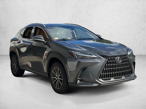Used 2024 Lexus NX 250 FWD image 3