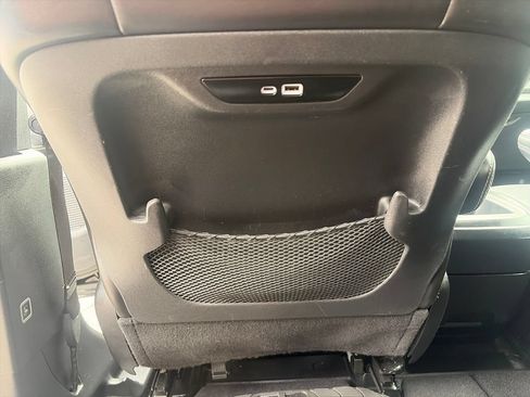 Used 2025 Chrysler Pacifica Select FWD image 40