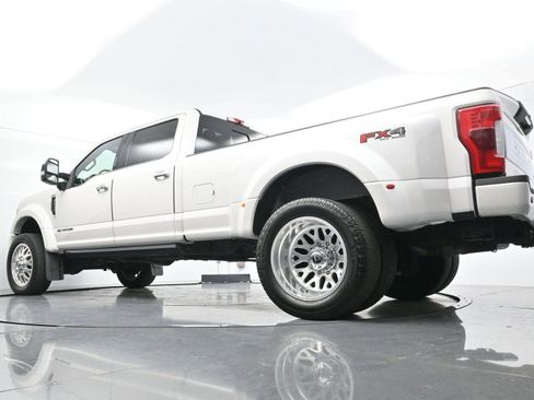 Used 2019 Ford F450 Platinum w/ Platinum Ultimate Package AWD/4WD image 53