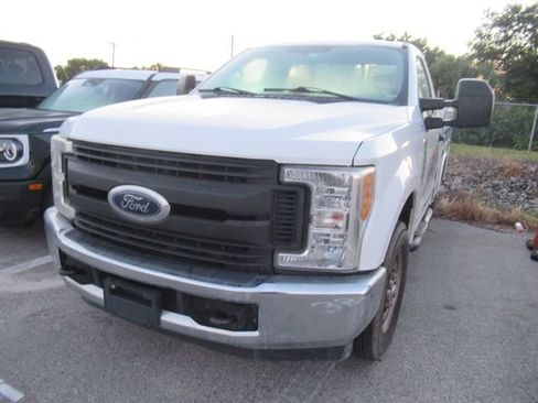 Used 2017 Ford F250 XL w/ XL Value Package RWD image 1