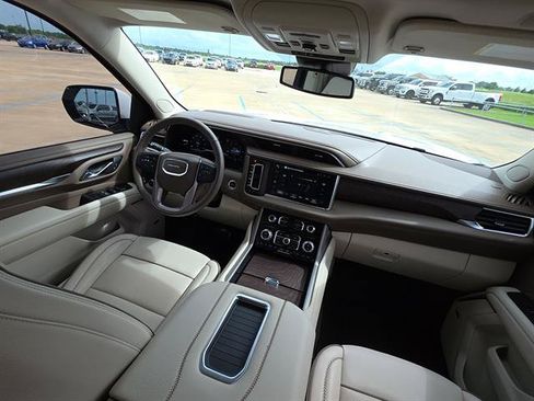 Used 2024 GMC Yukon XL Denali w/ Max Trailering Package AWD/4WD image 15