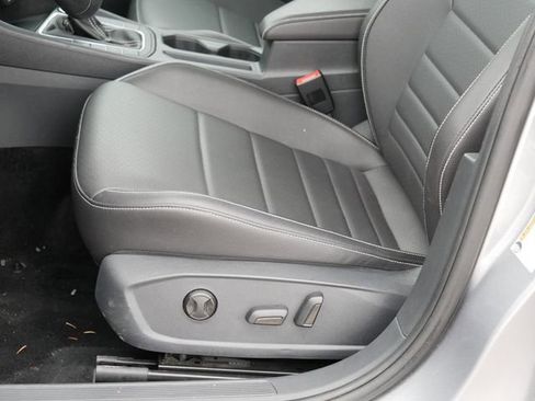 Certified 2024 Volkswagen Jetta SE image 14