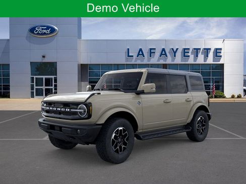 New 2025 Ford Bronco Outer Banks AWD/4WD image 1