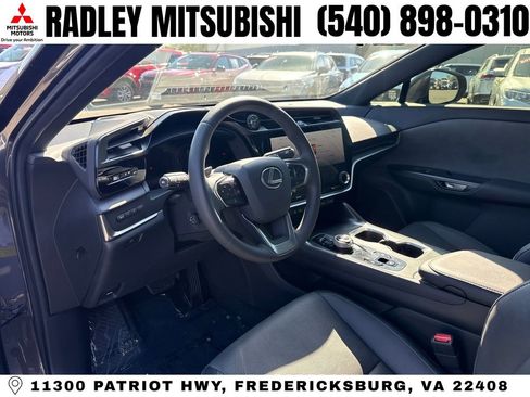 Used 2023 Lexus RZ 450e Premium w/ Technology Package AWD/4WD image 4