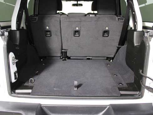 Used 2020 Jeep Wrangler Unlimited Sport image 30