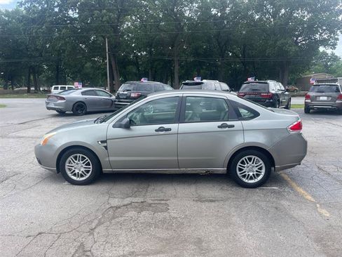Used 2008 Ford Focus SE FWD image 8