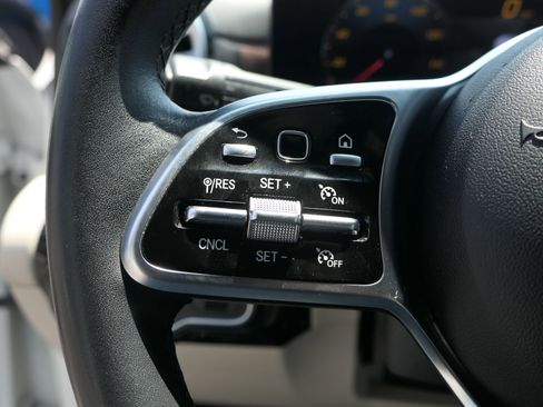 Used 2022 Mercedes-Benz A 220 image 16