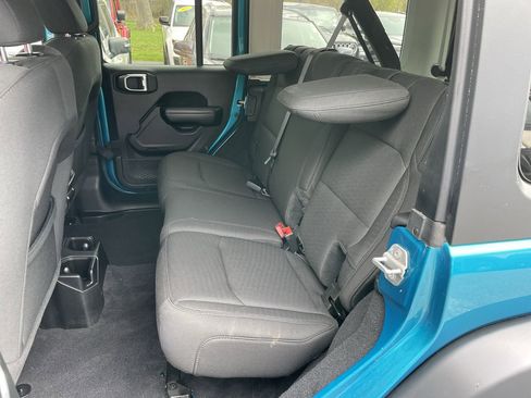 Used 2019 Jeep Wrangler Unlimited Sport S AWD/4WD image 37
