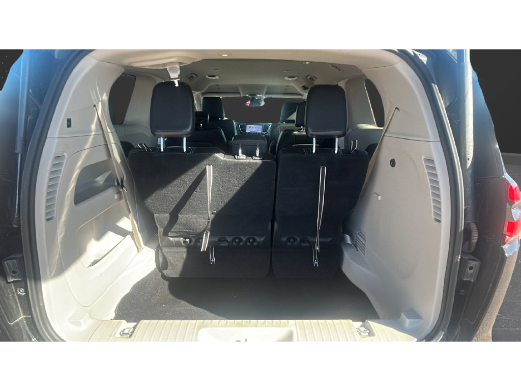 Used 2024 Chrysler Pacifica Touring-L FWD image 18