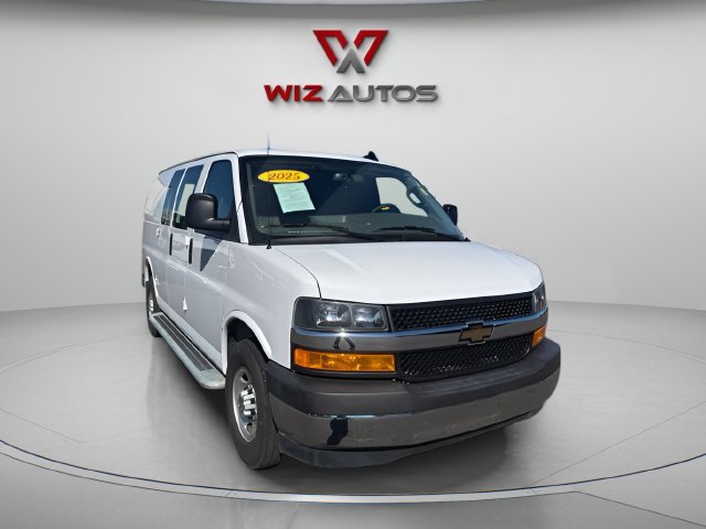 Used 2025 Chevrolet Express 2500 w/ Driver Convenience Package RWD image 7