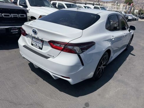 Used 2023 Toyota Camry LE FWD image 5