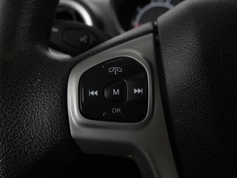 Used 2012 Ford Fiesta SE image 28