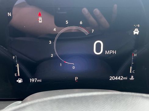 Used 2025 Buick Encore GX Preferred AWD/4WD image 45