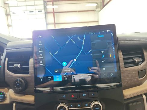 Used 2023 Ford Expedition Limited image 30