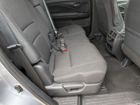 Certified 2019 Honda Passport Sport image 18