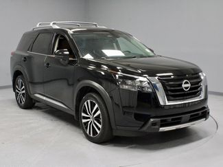 Certified 2025 Nissan Pathfinder Platinum w/ Cargo Package AWD/4WD video 1
