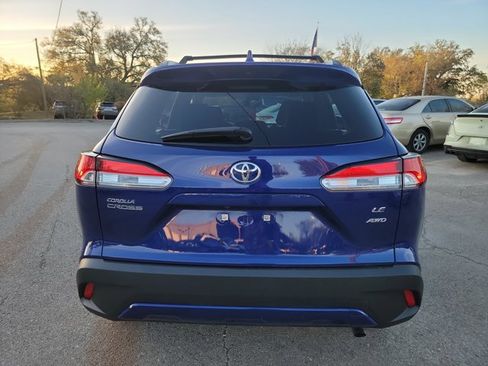 Used 2022 Toyota Corolla Cross LE image 6