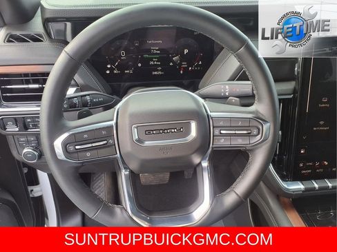 Used 2025 GMC Yukon Denali image 22