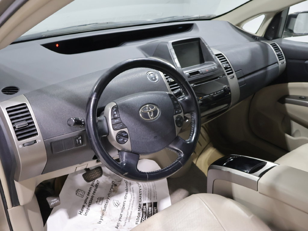 Used 2009 Toyota Prius w/ Pkg 6 FWD image 16