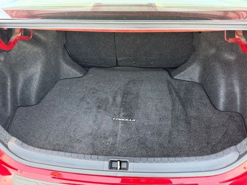 Certified 2019 Toyota Corolla LE w/ Carpet Mat Package (TMS) FWD image 9