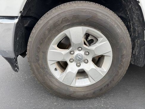 Used 2023 RAM 1500 Big Horn AWD/4WD image 14