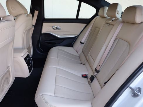 Used 2022 BMW 330i Sedan w/ Driving Assistance Package RWD image 23