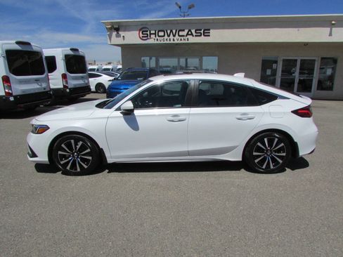 Used 2023 Honda Civic EX-L image 9