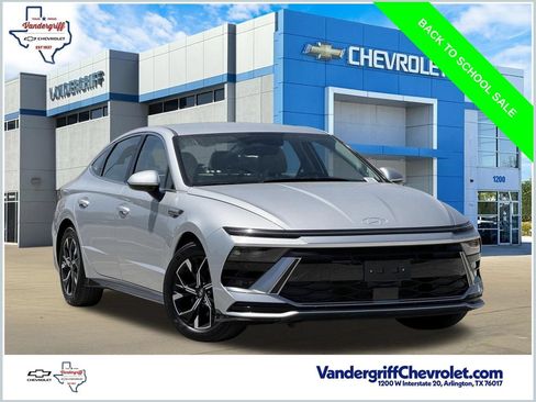 Used 2025 Hyundai Sonata SEL FWD image 1