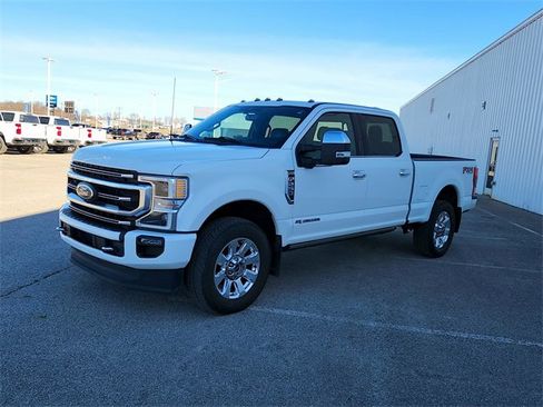 Used 2022 Ford F250 Platinum image 3