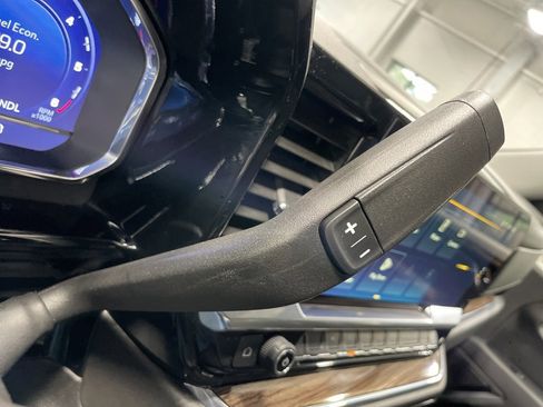 Used 2025 Chevrolet Silverado 1500 LT image 37