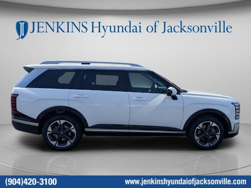 New 2026 Hyundai Palisade Limited FWD image 2