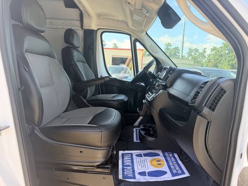 Used 2023 RAM ProMaster 2500 FWD image 16