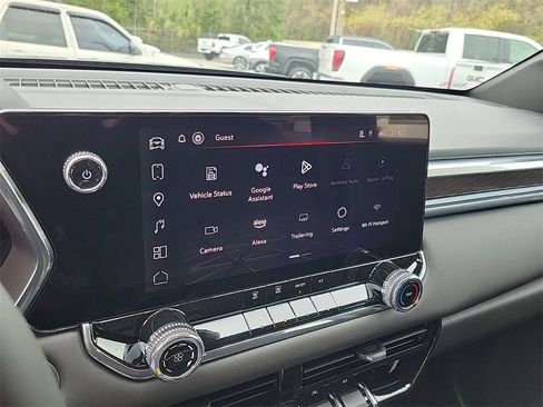 New 2025 GMC Canyon Elevation w/ Technology Package image 19