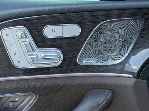 Used 2021 Mercedes-Benz GLE 450 4MATIC image 11