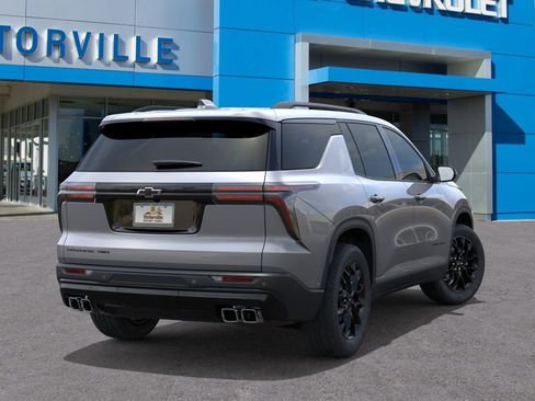New 2026 Chevrolet Traverse LT w/ Midnight/Sport Edition AWD/4WD image 4