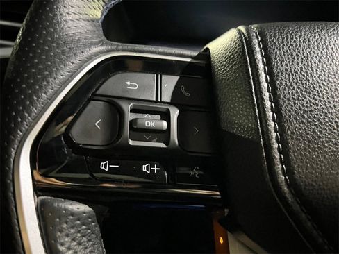 Used 2023 Toyota Tundra Platinum image 26