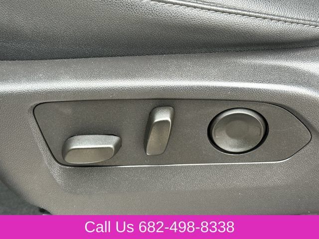 Used 2025 GMC Sierra 1500 SLT AWD/4WD image 22