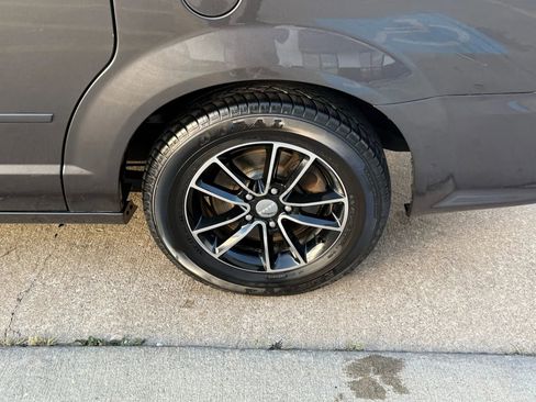 Used 2015 Dodge Grand Caravan SE w/ Quick Order Package 29E SE image 43