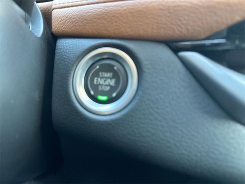 Used 2025 Cadillac XT4 Sport image 21