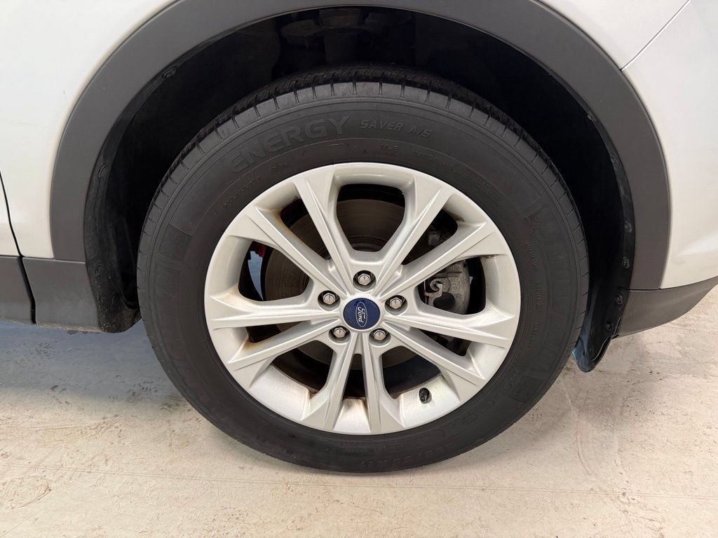 Used 2017 Ford Escape SE FWD image 34