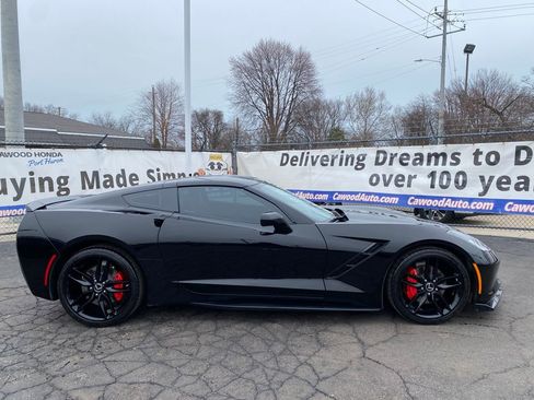Used 2014 Chevrolet Corvette Stingray Coupe w/ Battery Protection Package image 2