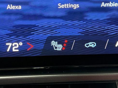 Used 2025 Chevrolet Equinox EV RS FWD image 26