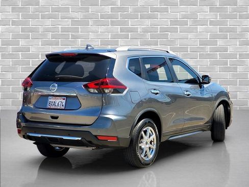 Used 2020 Nissan Rogue SV FWD image 6