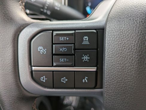 Used 2025 Ford F150 Lariat w/ Equipment Group 501A Mid image 16