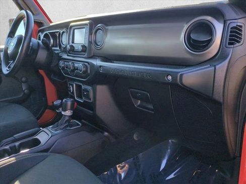 Used 2018 Jeep Wrangler Sport image 19