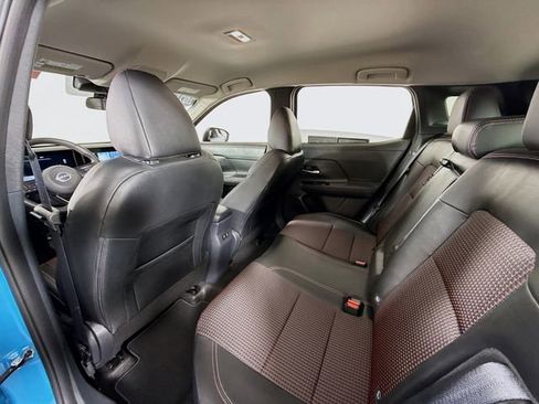 Certified 2025 Nissan Kicks SR image 10