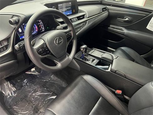 Certified 2021 Lexus ES 350 w/ Premium Package image 16