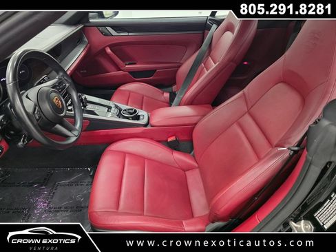 Used 2024 Porsche 911 Carrera RWD image 31