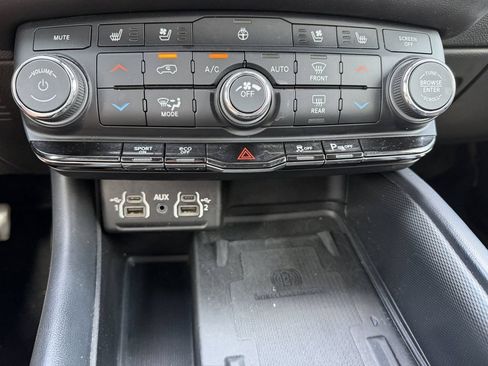 Used 2024 Dodge Durango R/T AWD/4WD image 15